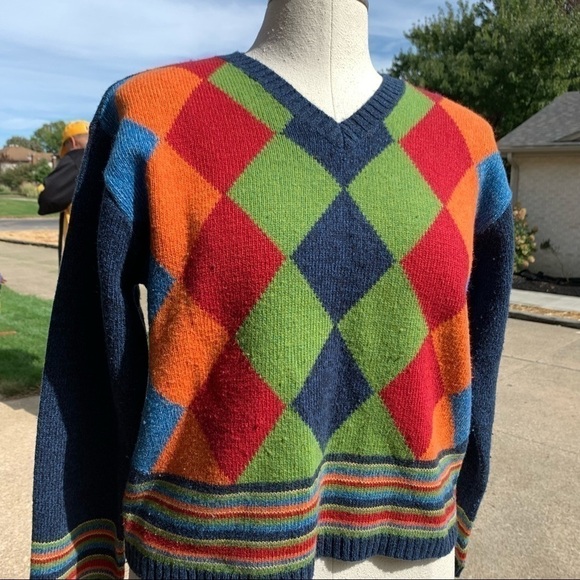 Liz Claiborne Sweaters - Liz Claiborne wool blend argyle v-neck sweater